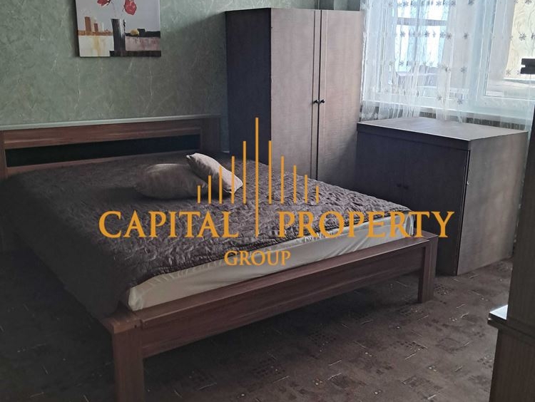 Тристаен обзаведен апартамент Зимно кино Тракия гр.Варна - 0