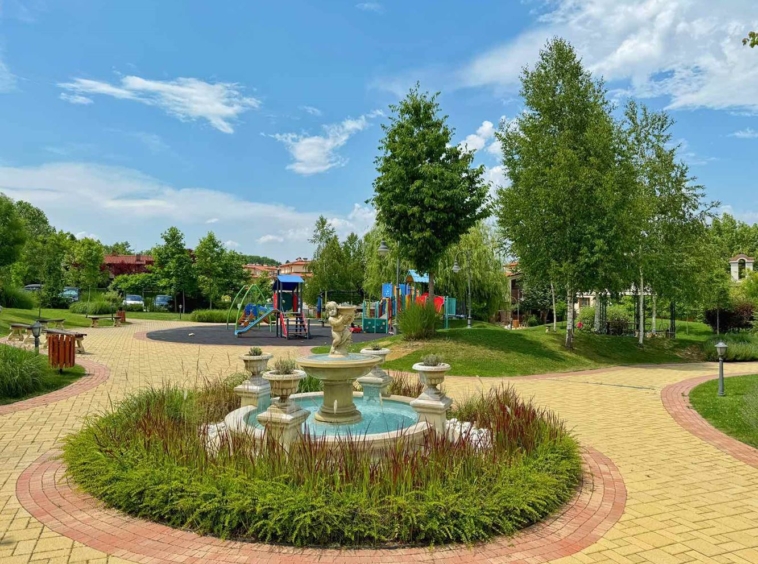 Двустаен апартамент за продажба в к-с Oasis Residence - 0
