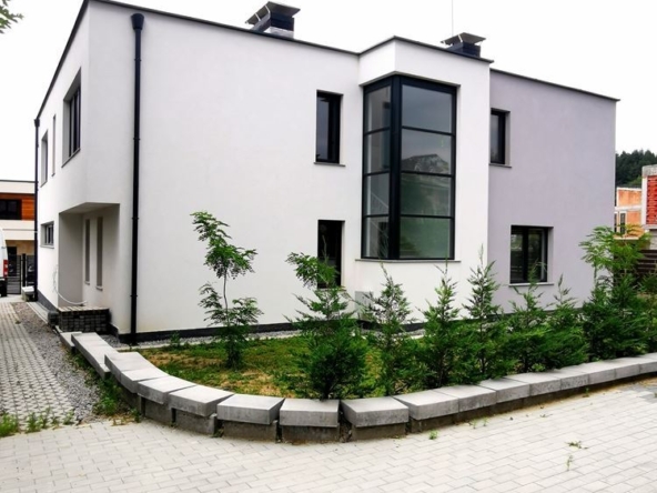 Продава се Къща с Акт 16 в м-т Детски град, Панчарево - 0
