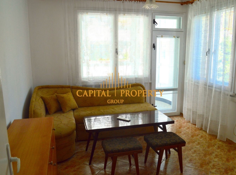 Тристаен тухлен апартамент, под наем, Червен Площад / Чаталджа, Варна - 0