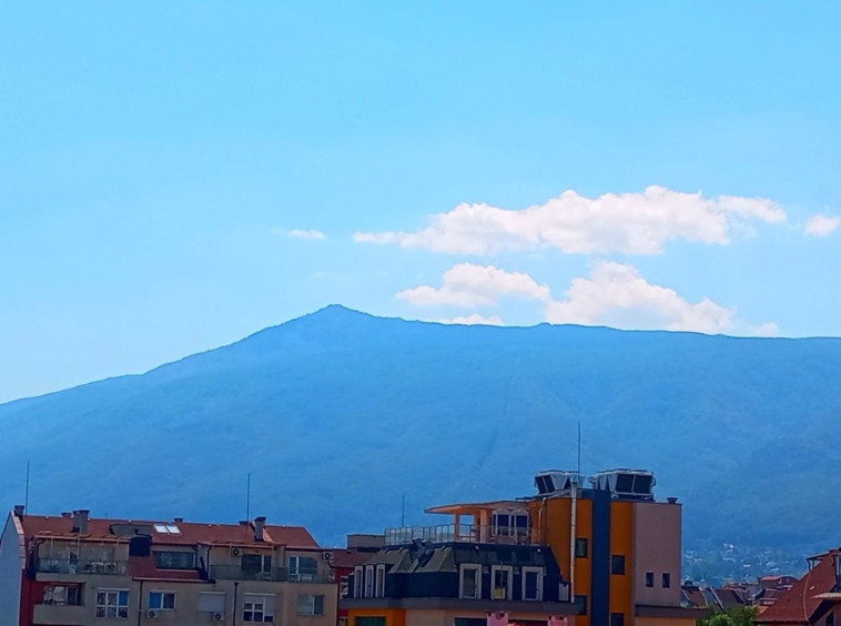 Панорамен тристаен апартамент - 0