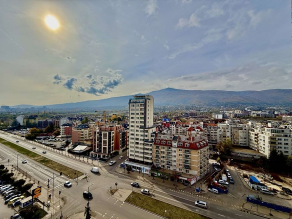 3-стаен апартамент за продажба в кв. Гоце Делчев - 0