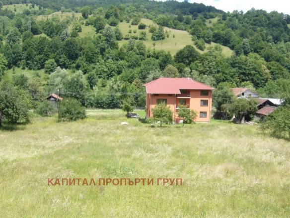 Къща с. Рибарица - 0