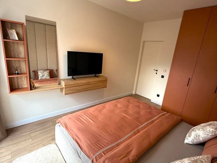 Обзаведен нов тристаен апартамент - 0