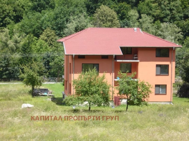 Къща с. Рибарица - 0