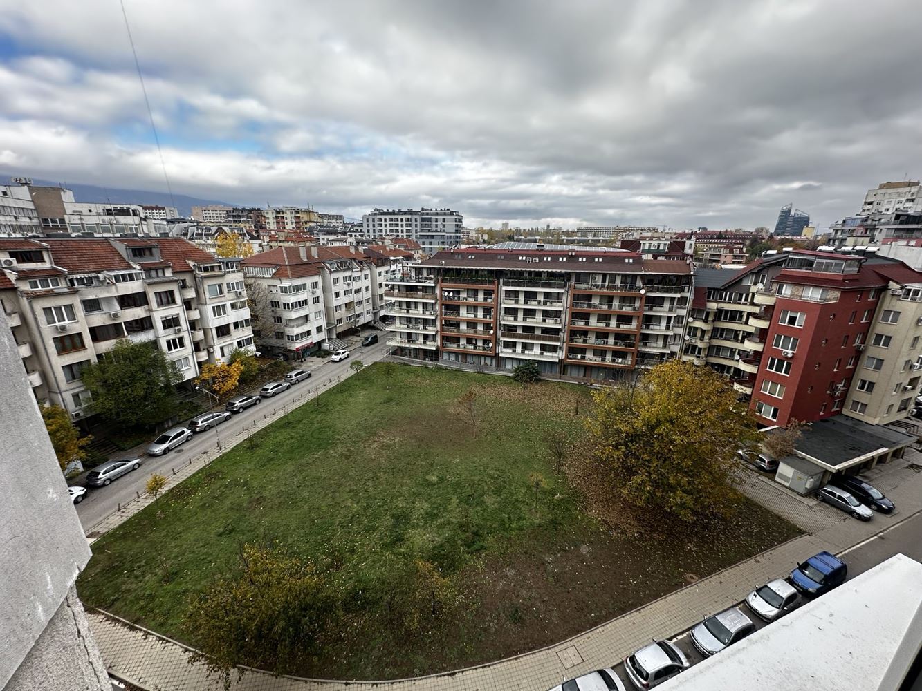 Тристаен/четиристаен апартамент в Дървеница-0 Тристаен/четиристаен апартамент в Дървеница - 0