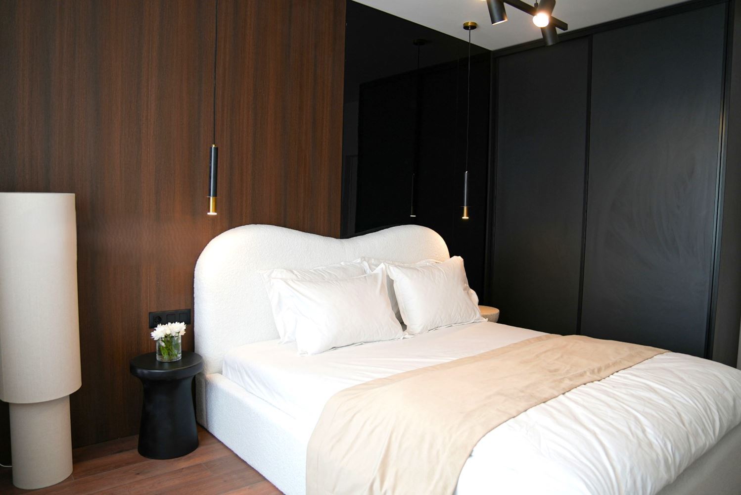 Обзаведен тристаен апартамент в нова сграда-0 Обзаведен тристаен апартамент в нова сграда - 0