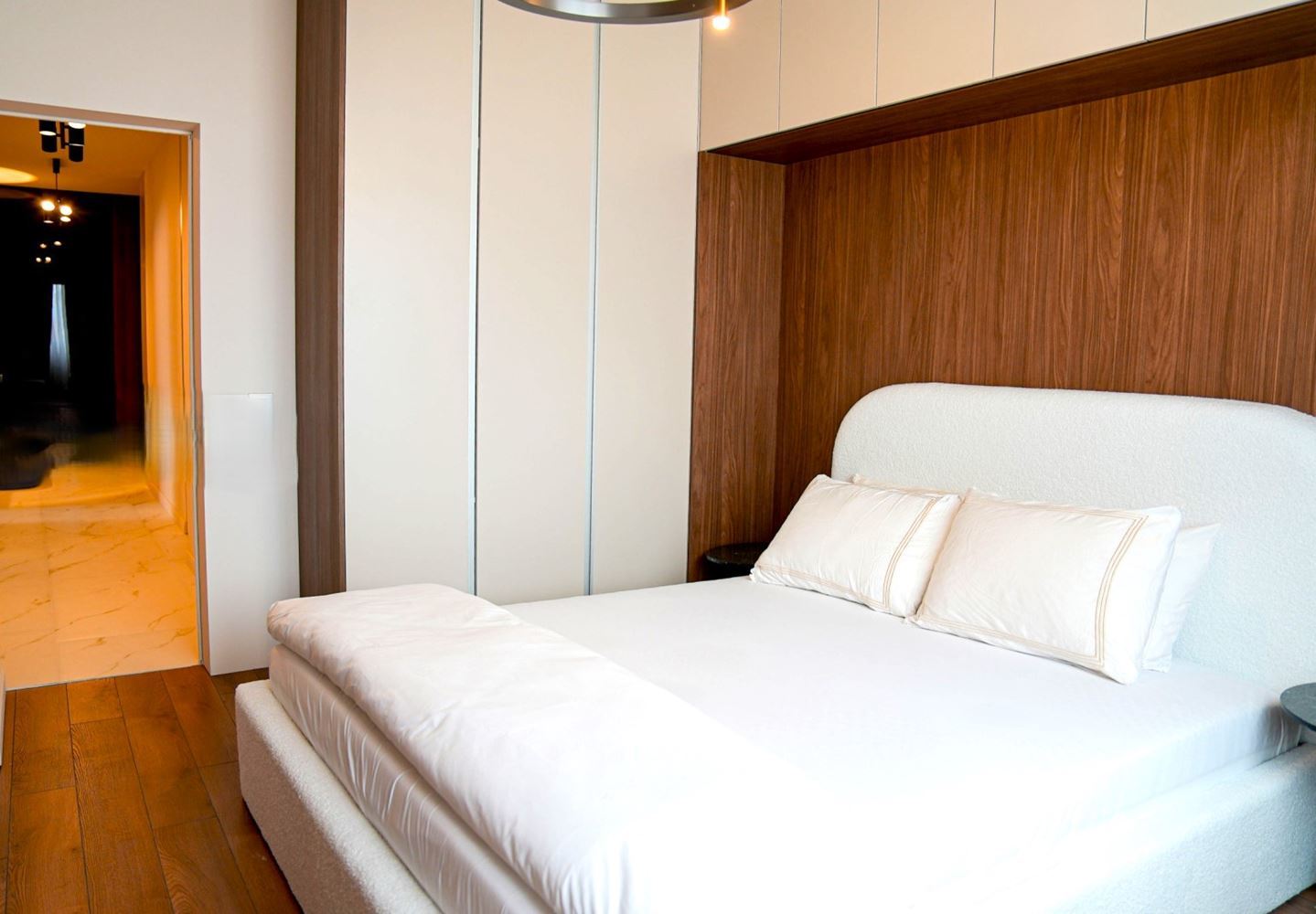 Обзаведен тристаен апартамент в нова сграда-0 Обзаведен тристаен апартамент в нова сграда - 0