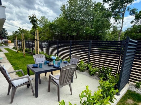 Нов тристаен апартамент - обзаведен в кв. "Кръстова вада " - 0