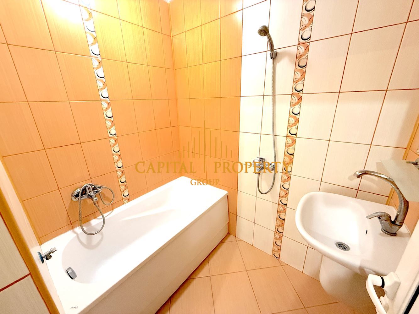 Тристаен тухлен апартамент в центъра на гр. Силистра - 0