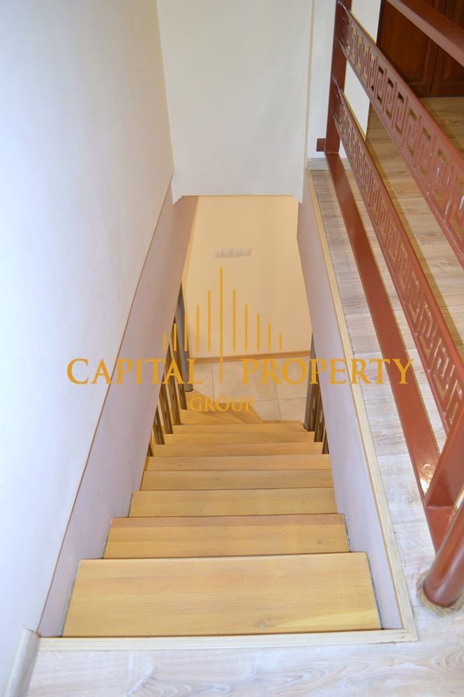 САМОСТОЯТЕЛНА КЪЩА на метри от плажа и морската градина с ПМ, Идеален Център, Варна - 0