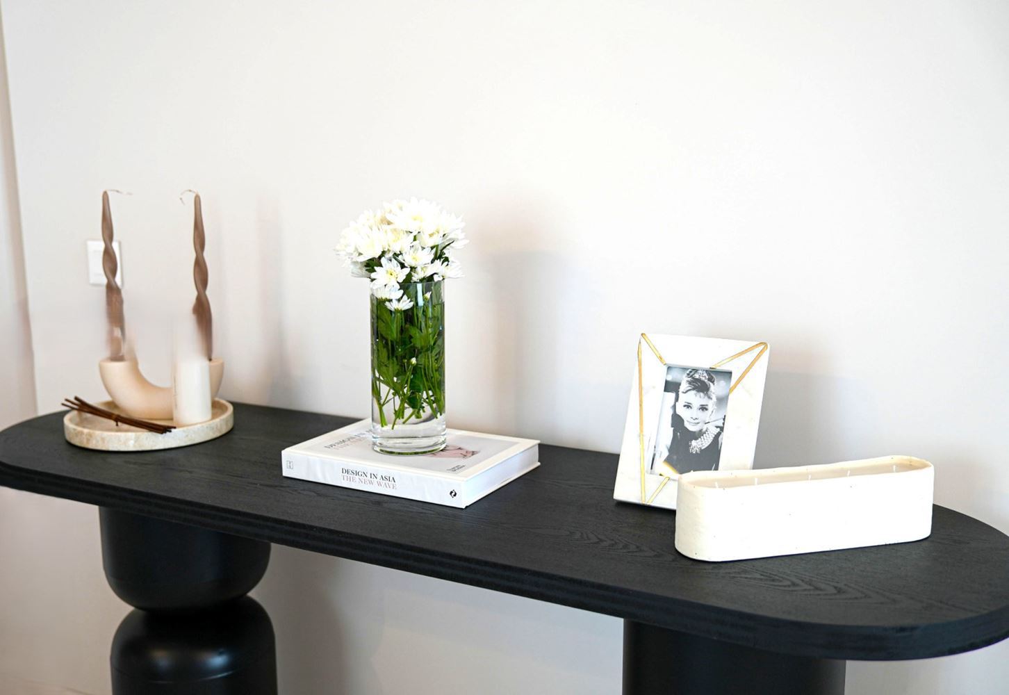 Обзаведен тристаен апартамент в нова сграда-0 Обзаведен тристаен апартамент в нова сграда - 0