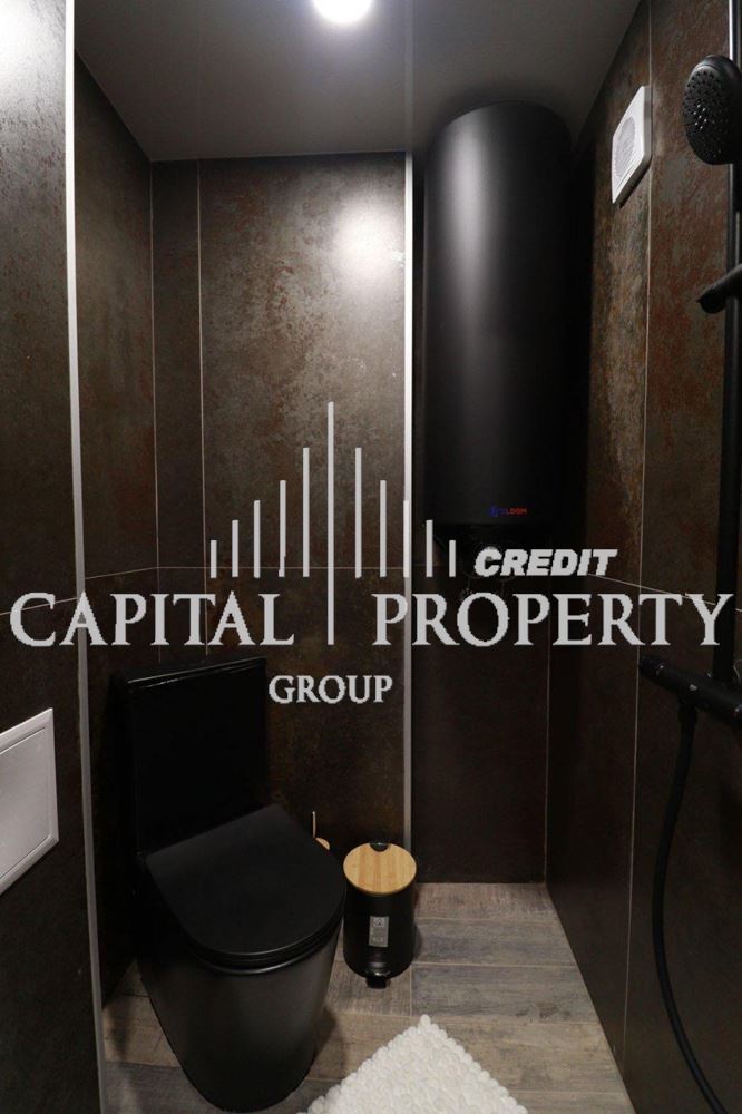 Capital Property Group има удоволствието да ви представи уникален тристаен апартамент в близост до мол Галерия! - 0