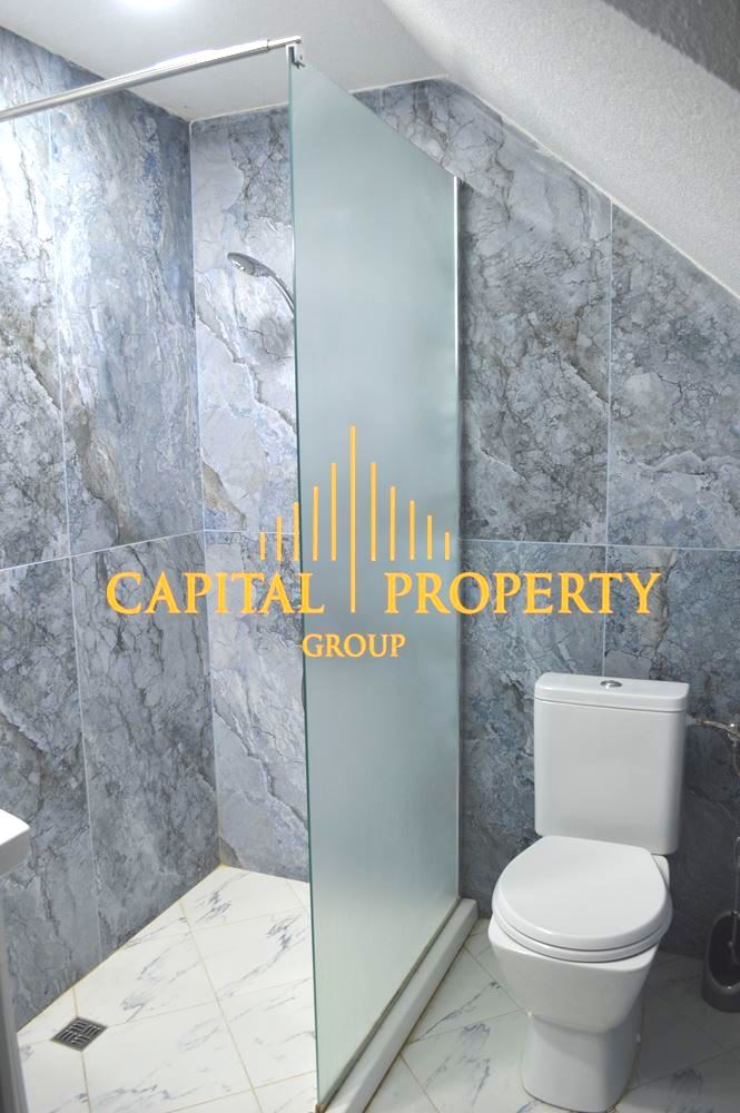 САМОСТОЯТЕЛНА КЪЩА на метри от плажа и морската градина с ПМ, Идеален Център, Варна - 0