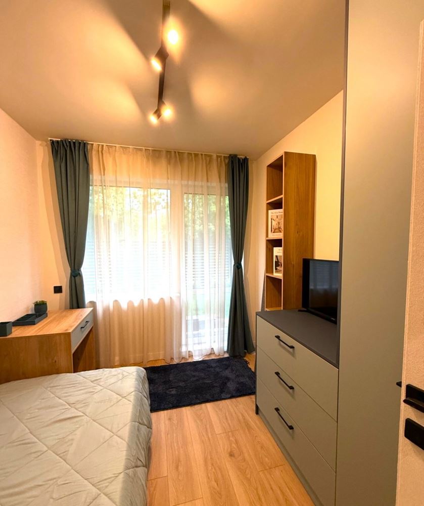 Нов тристаен апартамент - обзаведен в кв. "Кръстова вада " - 0