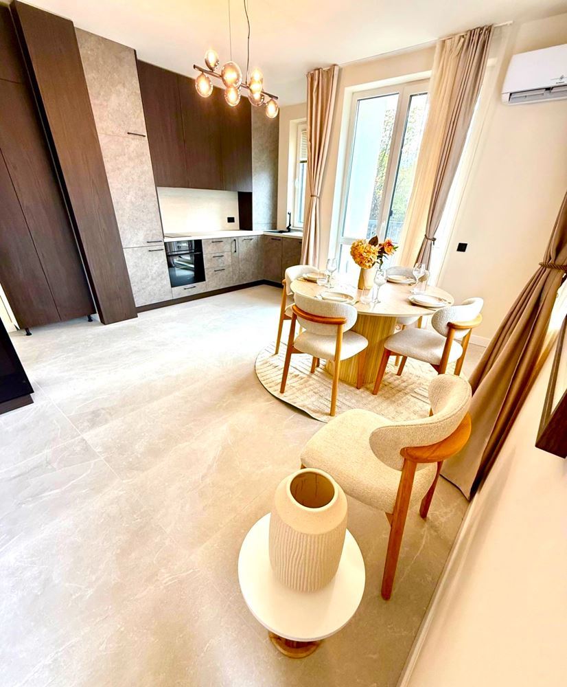 Обзаведен нов тристаен апартамент - 0