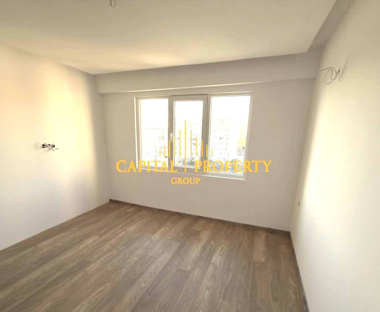 Тристаен апартамент, кв.Владиславово, Варна - 0