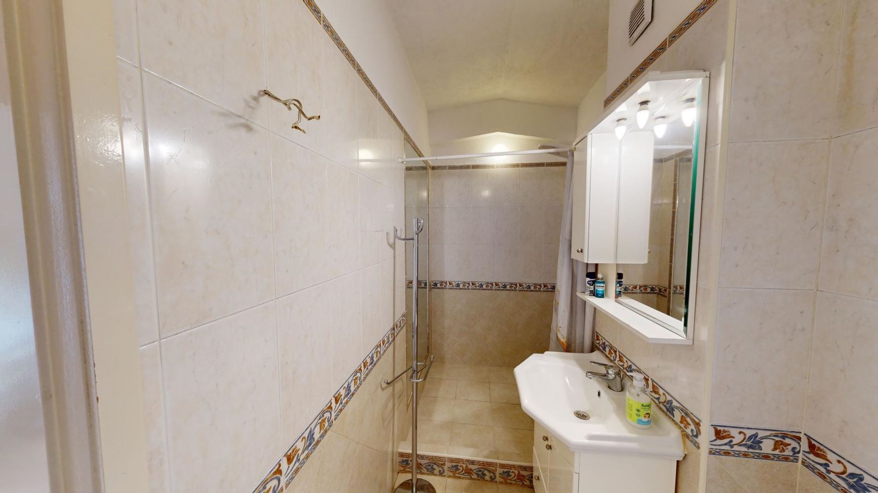 Многостаен - София, Манастирски Ливади - 0