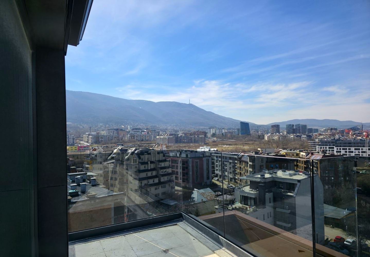 Панорамен тристаен апартамент с акт 16 - 0