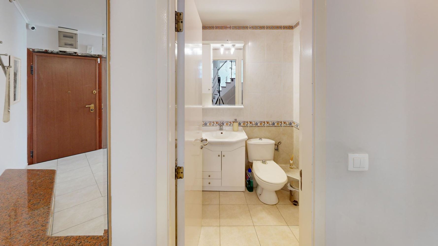 Многостаен - София, Манастирски Ливади - 0