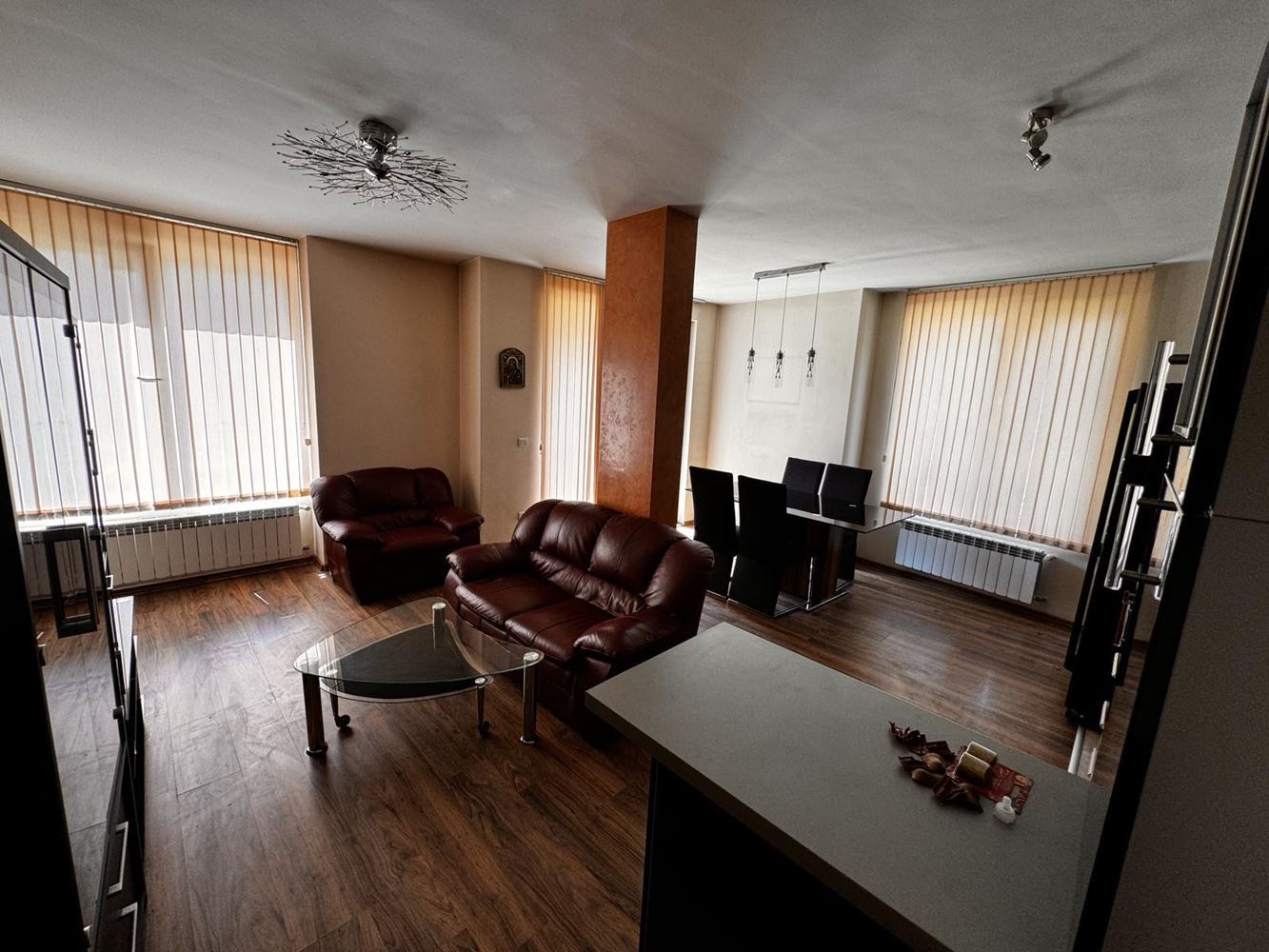 Просторен и светъл апартамент в кв. Манастирски ливади. Акт 16. - 0