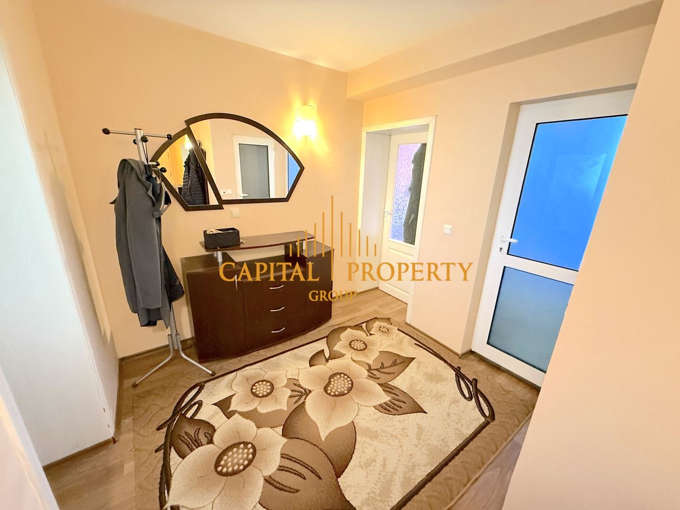 Многостаен тухлен апартамент 150м2 в Цветен квартал, гр. Варна - 0