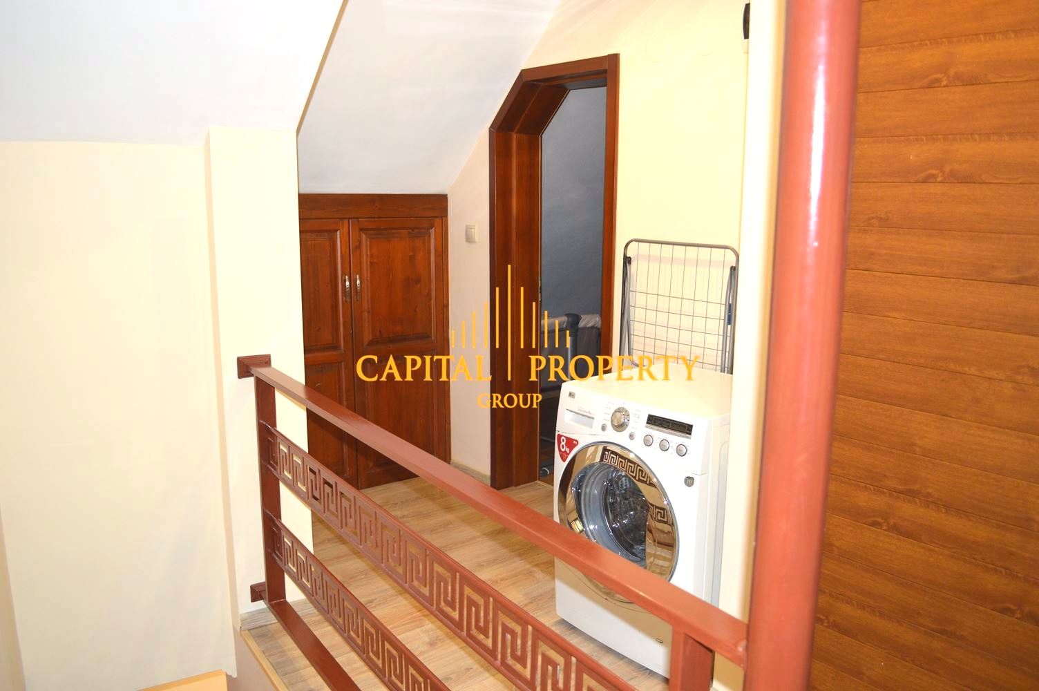 САМОСТОЯТЕЛНА КЪЩА на метри от плажа и морската градина с ПМ, Идеален Център, Варна-0 САМОСТОЯТЕЛНА КЪЩА на метри от плажа и морската градина с ПМ, Идеален Център, Варна - 0