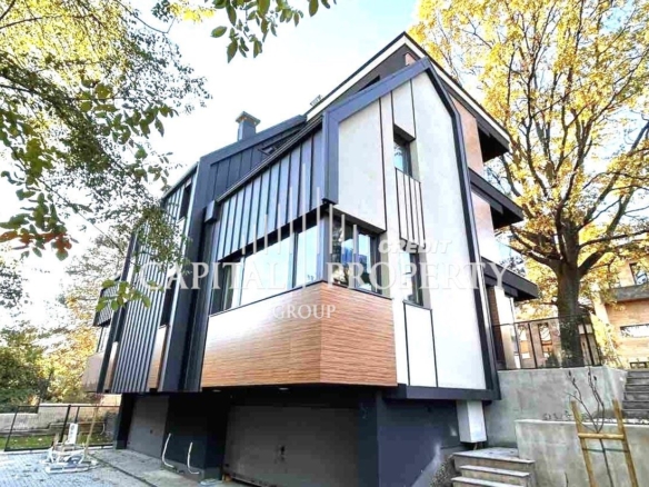 Луксозна къща с панаорамна гледка - 0