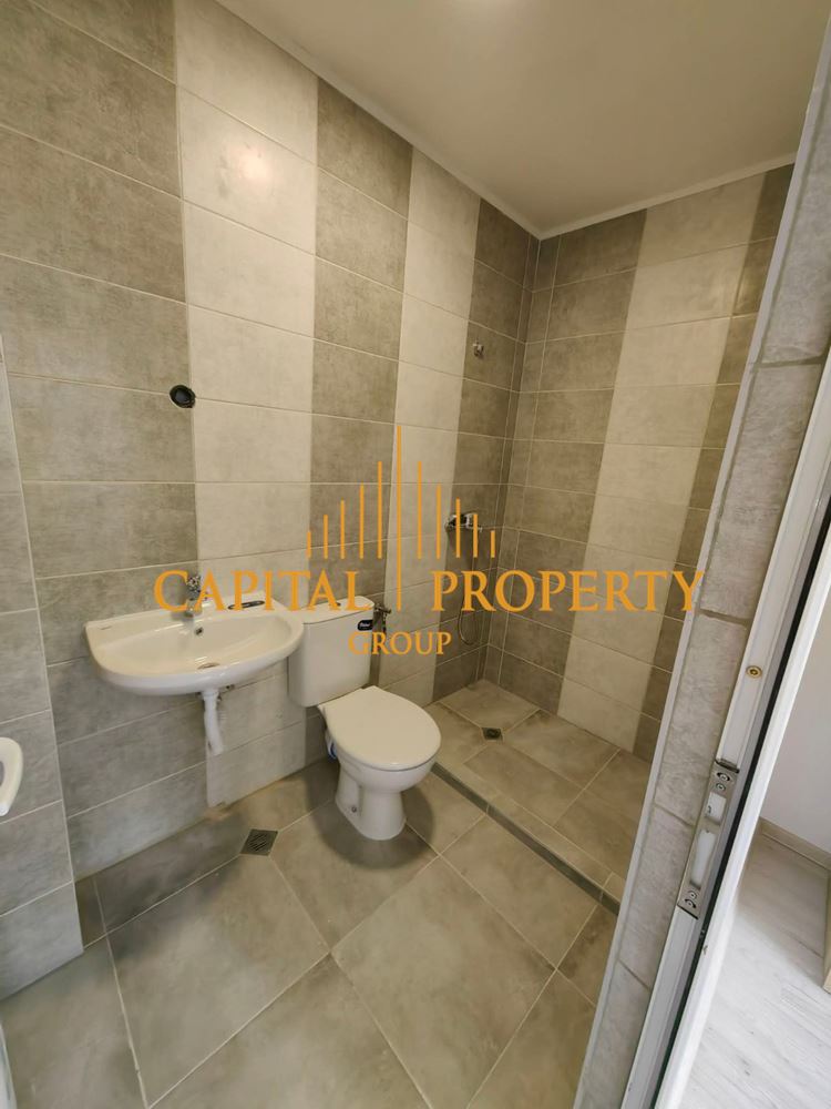 Двустаен апартамент с Паркомясто, Траката , Варна - 0