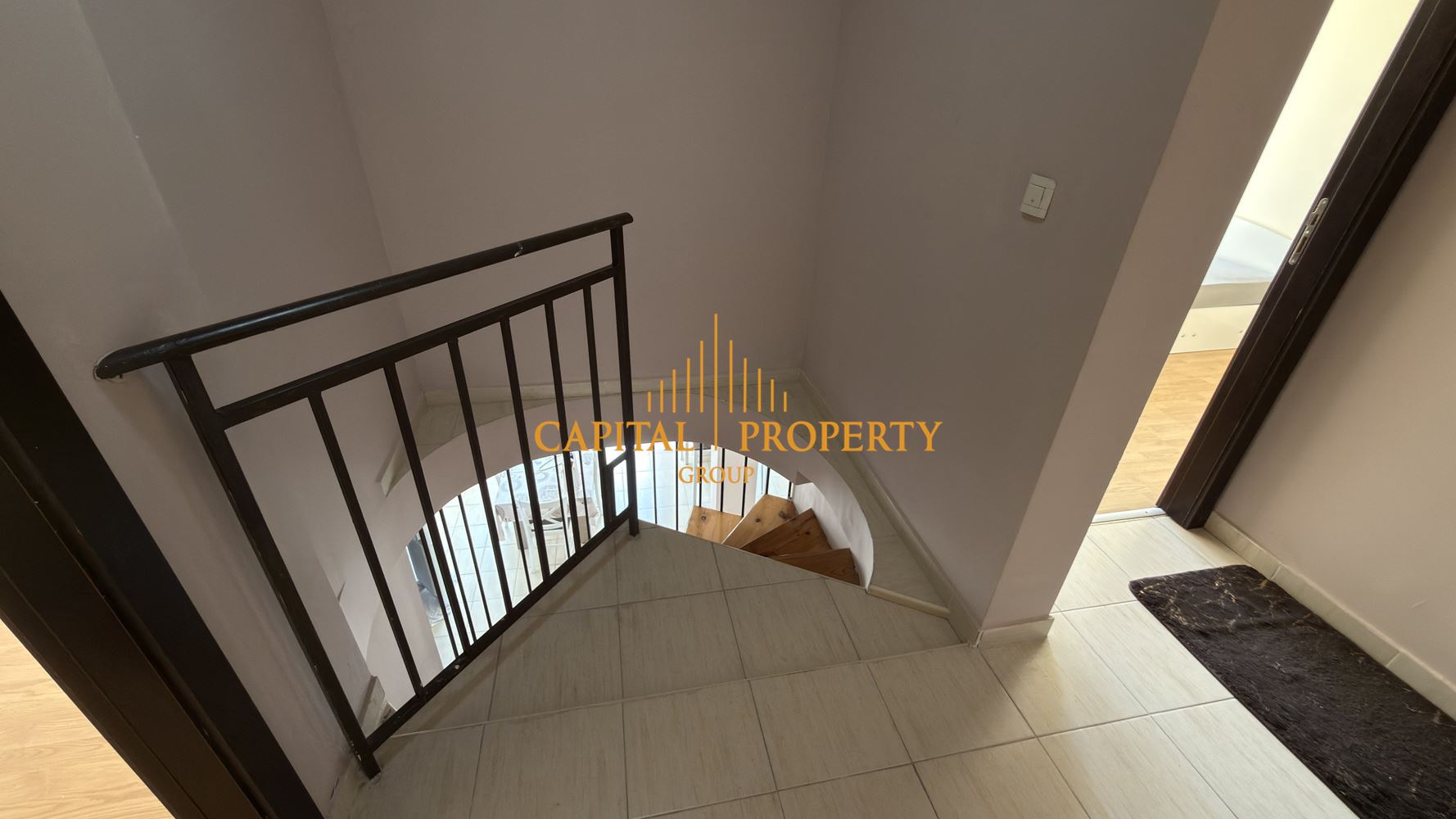 Тристаен обзаведен апартамент в Кранево-0 Тристаен обзаведен апартамент в Кранево - 0